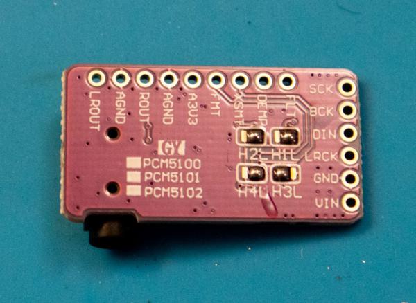 PCM5102 solder bridge configuration